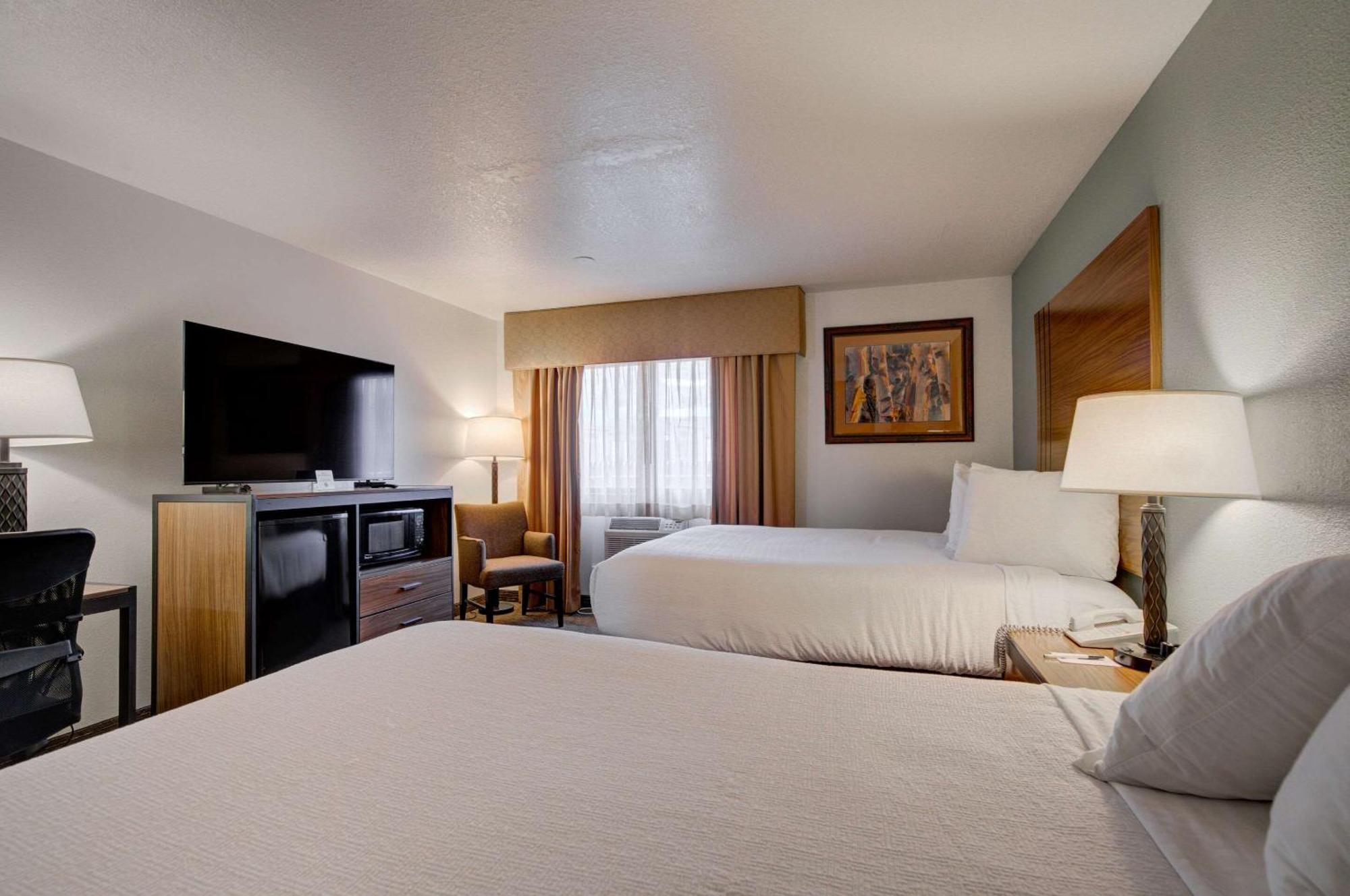 The Ridgeline Hotel At Yellowstone, Ascend Hotel Collection Gardiner Exteriér fotografie