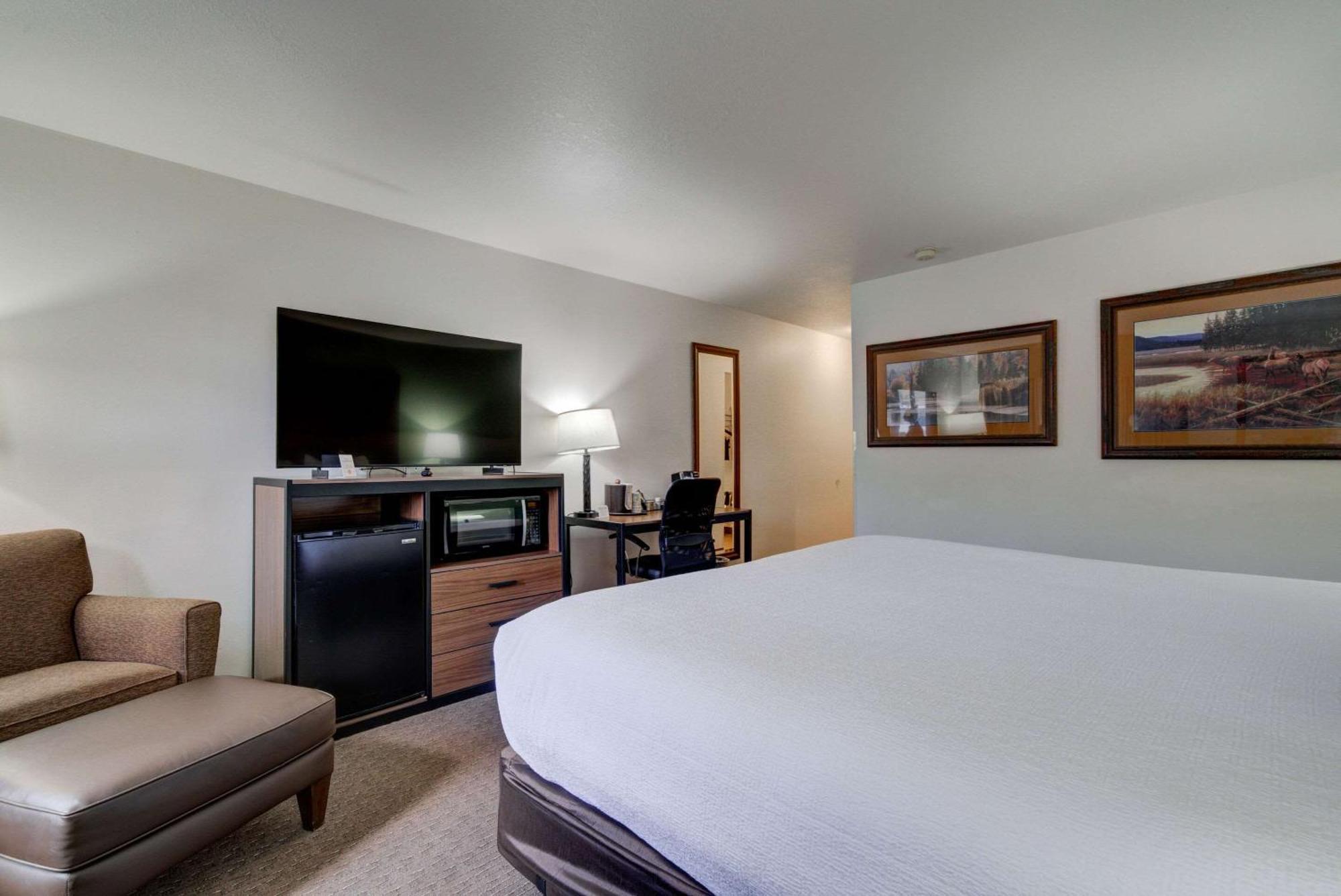 The Ridgeline Hotel At Yellowstone, Ascend Hotel Collection Gardiner Exteriér fotografie