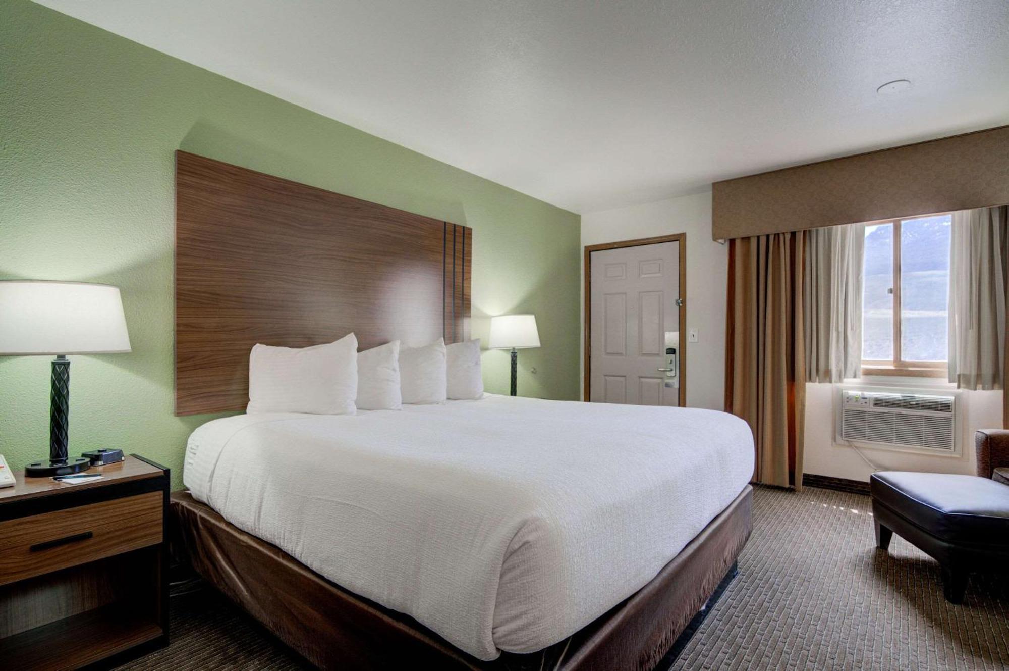 The Ridgeline Hotel At Yellowstone, Ascend Hotel Collection Gardiner Exteriér fotografie